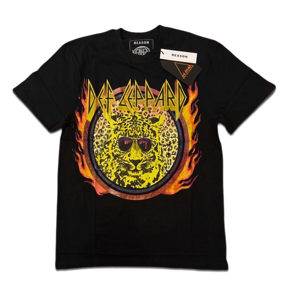 NWT Reason Def Leppard Animal Tee